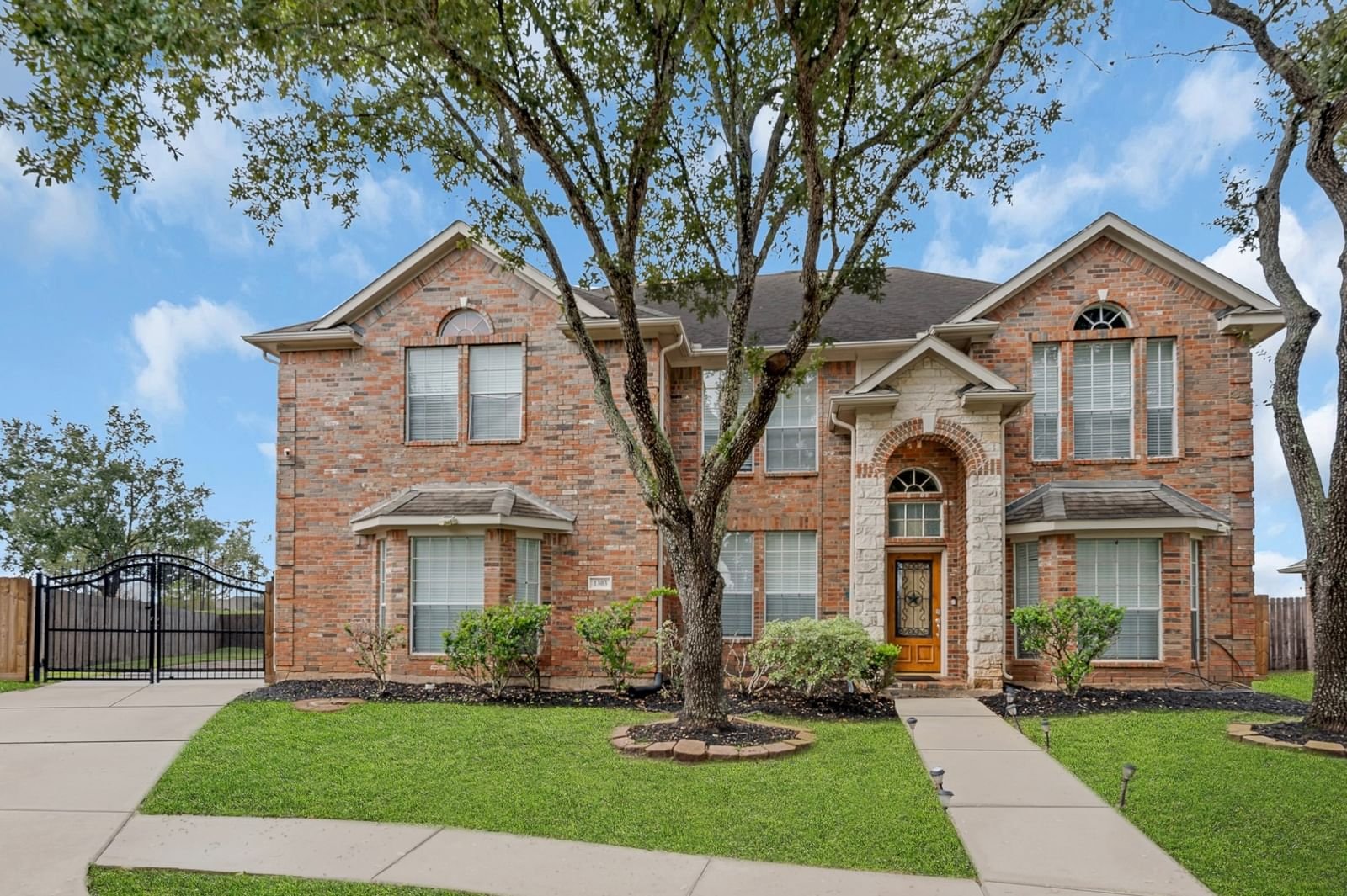 Real estate property located at 1303 Pine Mills, Fort Bend, Canyon Gate At The Brazos Sec 4, Richmond, TX, US