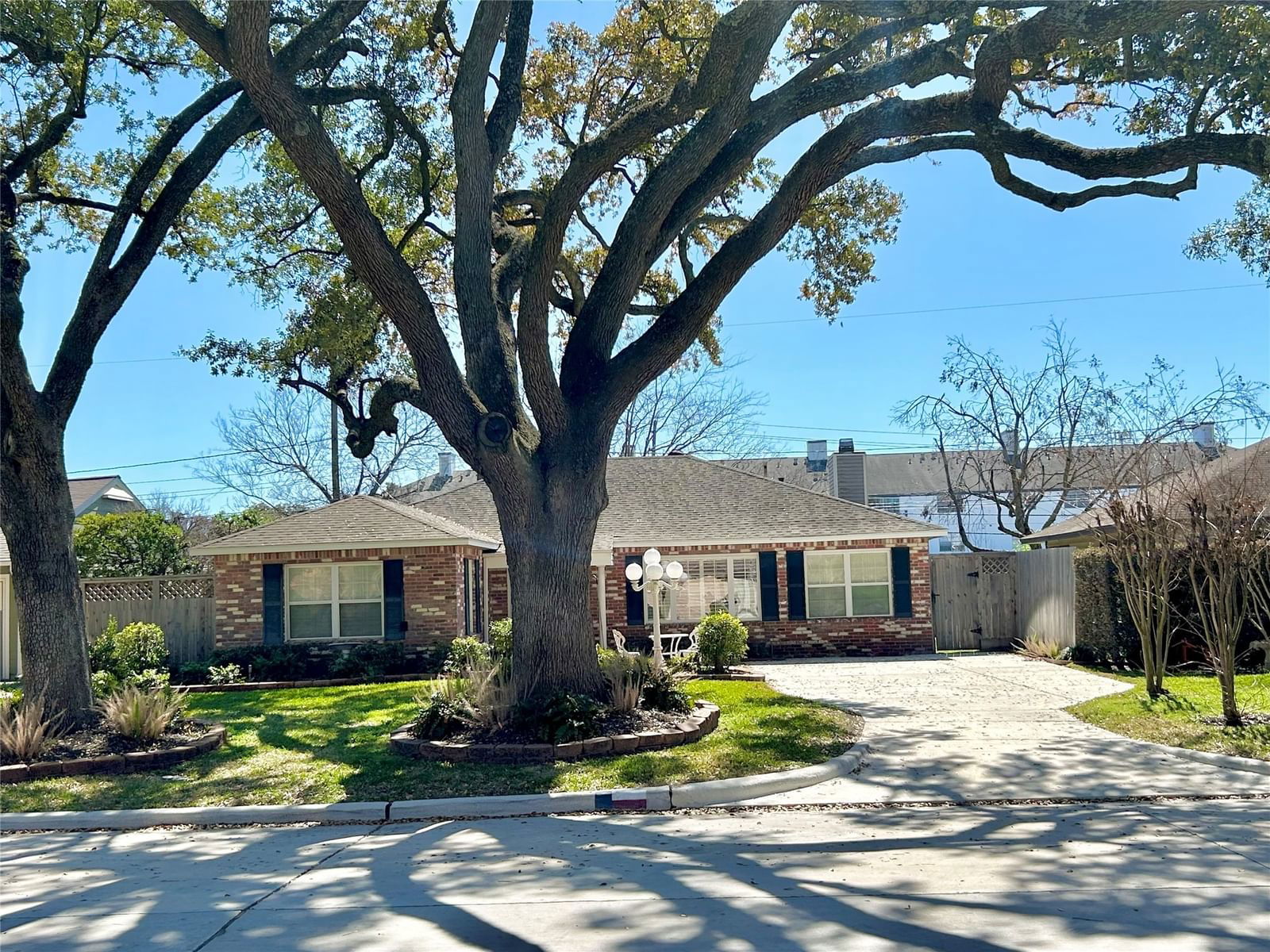 Real estate property located at 4523 Mimosa, Harris, Post Oak Terrace, Bellaire, TX, US