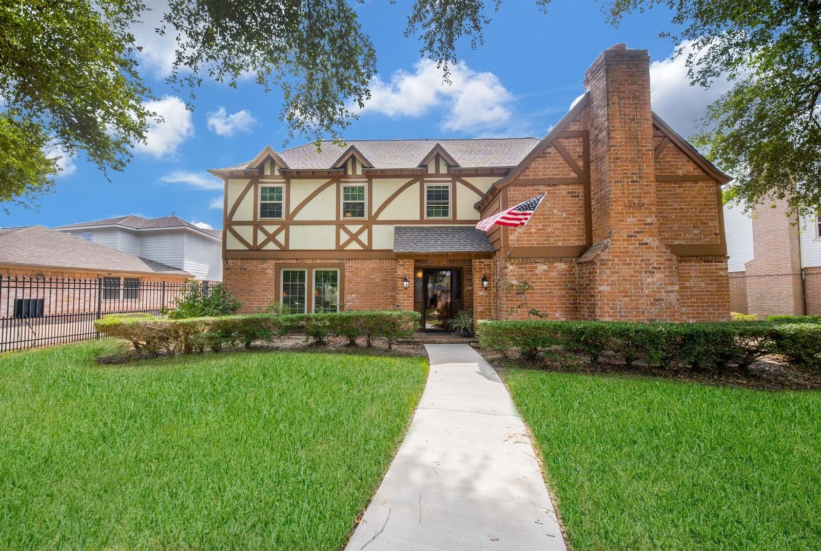 Real estate property located at 2107 Briarcrest, Harris, Briar Village, Houston, TX, US