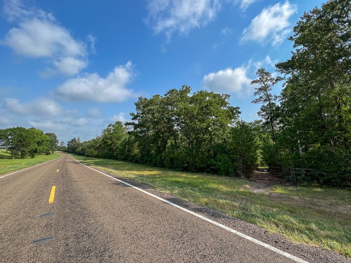 Real estate property located at 00 IH-45 Feeder Rd North, Walker, NA, Huntsville, TX, US