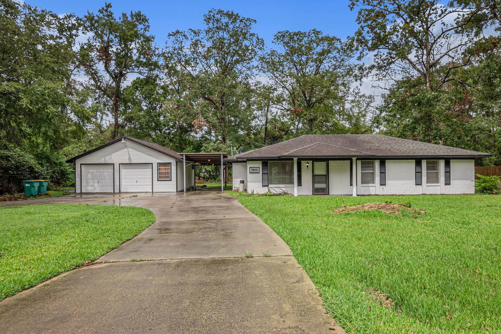 Real estate property located at 1810 Live Oak, Montgomery, Southern Oaks 02, Conroe, TX, US
