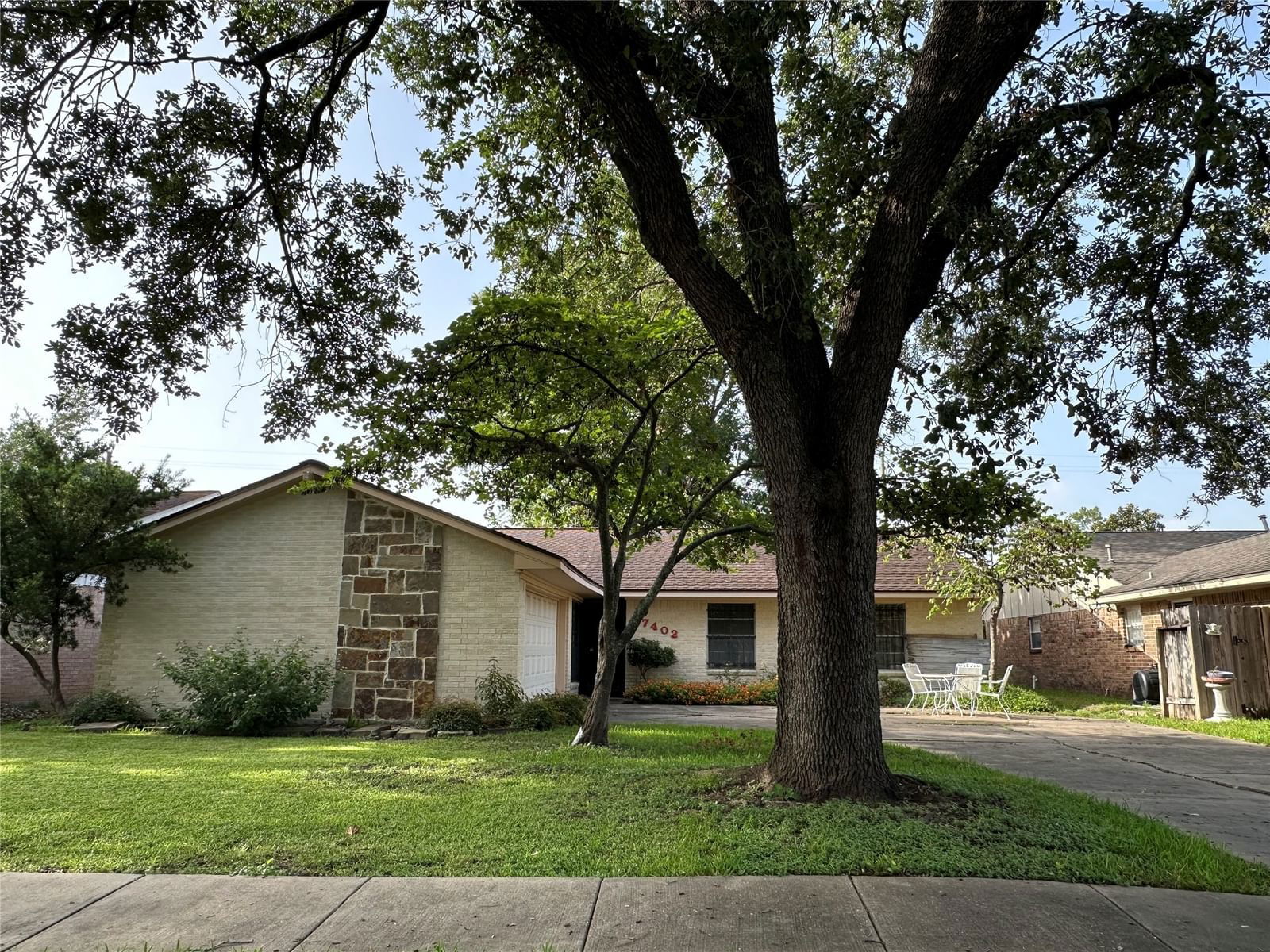 Real estate property located at 7402 Darnell, Harris, Sharpstown, Houston, TX, US