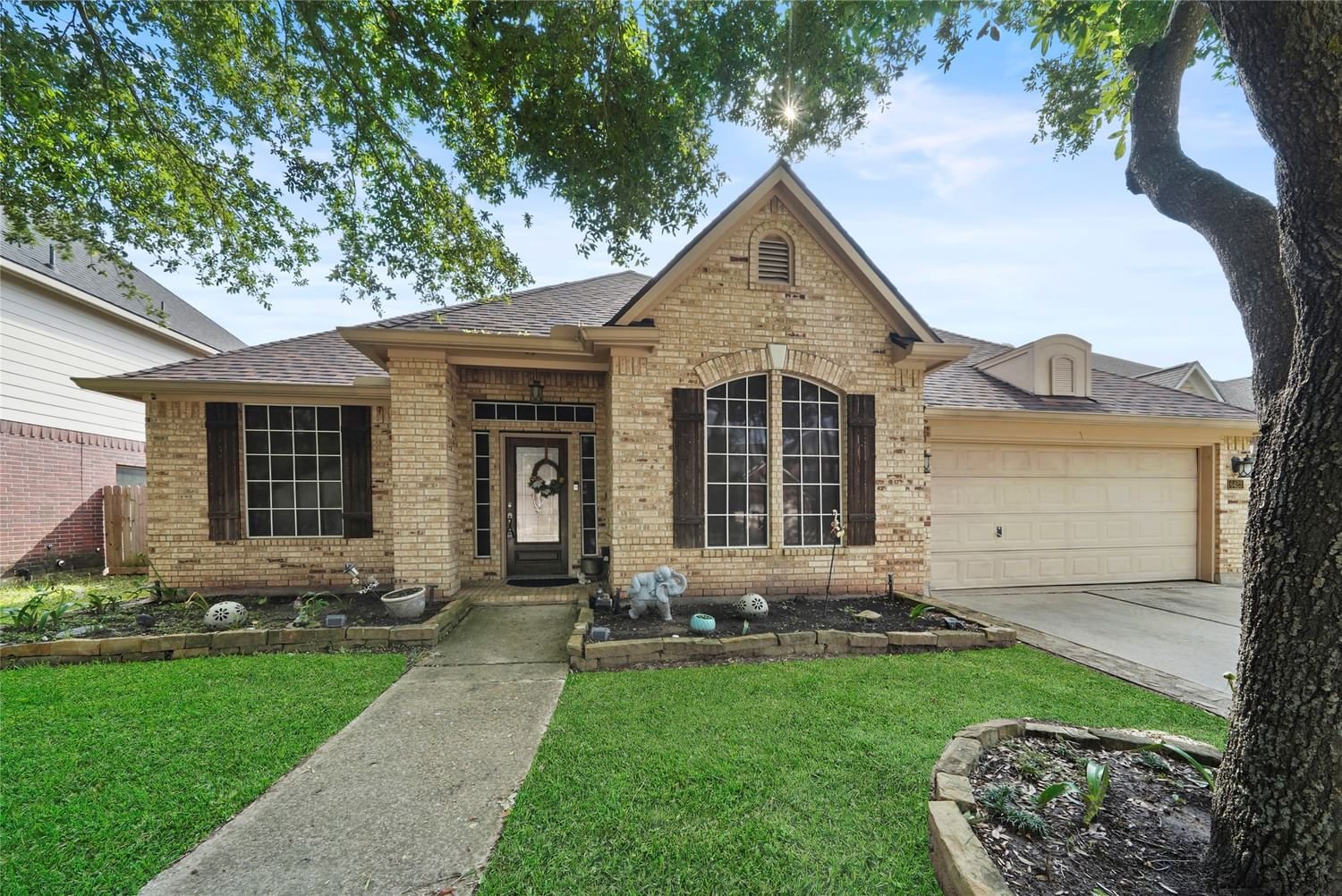 Real estate property located at 6423 Silver Crescent, Harris, Silver Oak Trails Sec 03, Houston, TX, US