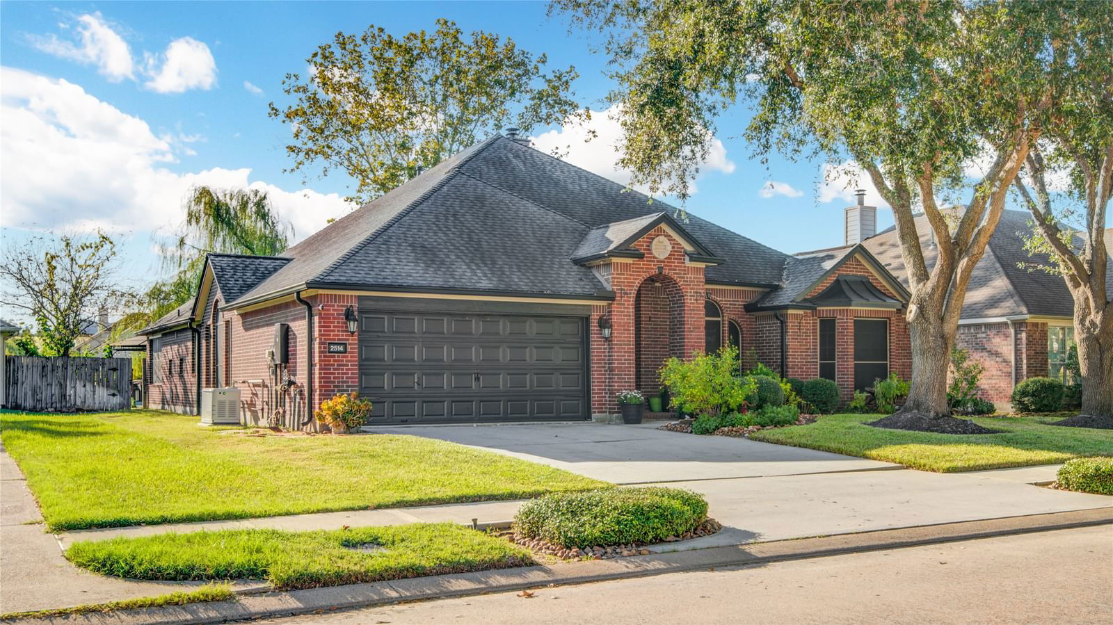 Real estate property located at 2514 Sunny Shores, Brazoria, Sunrise Lakes Sec 3, Pearland, TX, US