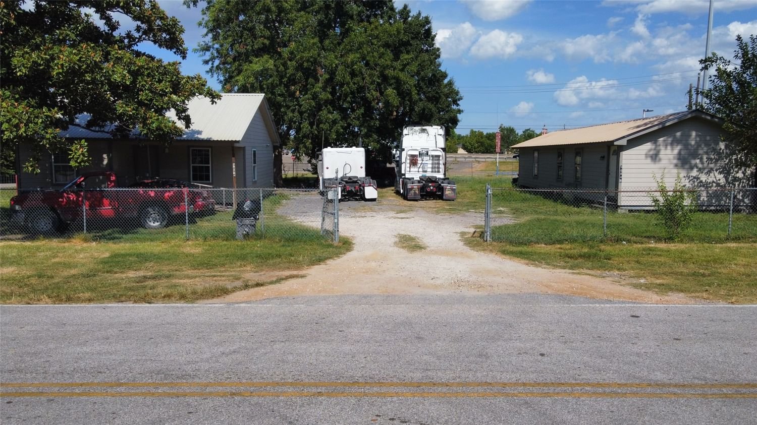Real estate property located at 11084 Holbrook, Harris, Greenwood Village Sec 01, Houston, TX, US
