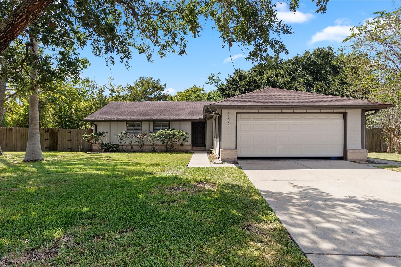 Real estate property located at 16906 Worden, Harris, Friendswood, TX, US