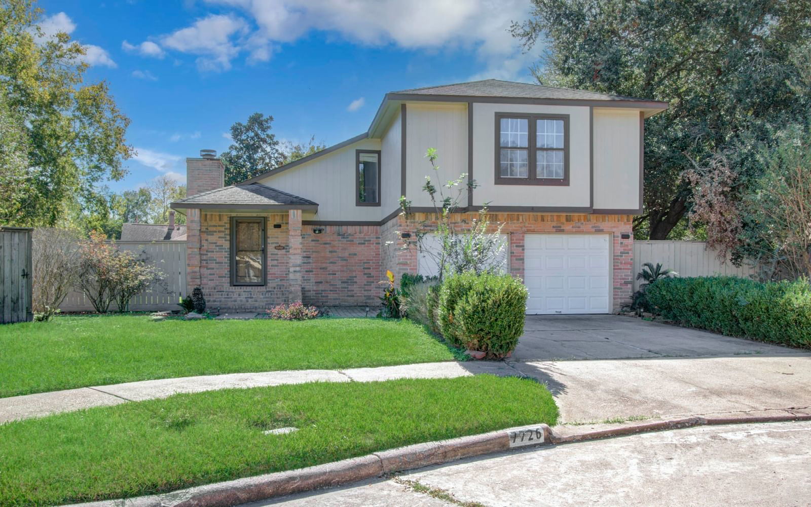 Real estate property located at 7726 Sorbete, Fort Bend, Mission West Sec 2, Houston, TX, US