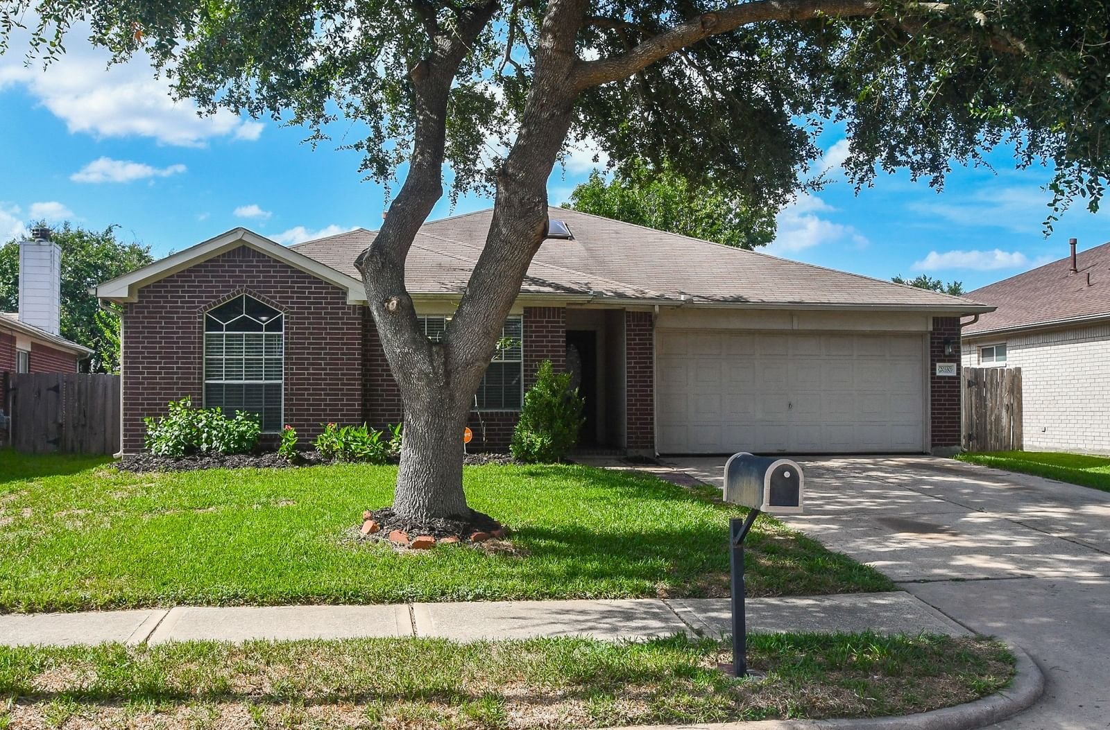 Real estate property located at 20330 Linden Tree, Harris, Raintree Village, Katy, TX, US