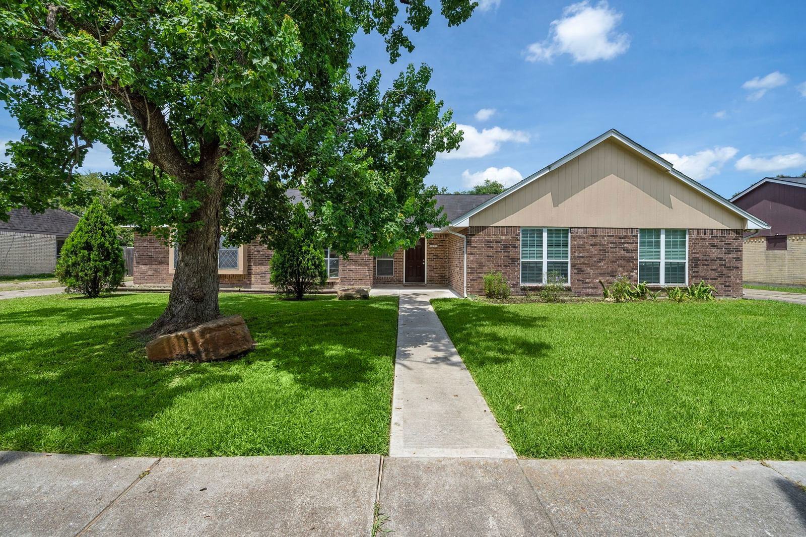 Real estate property located at 9310 Baronsmede, Harris, Beckford West, Houston, TX, US