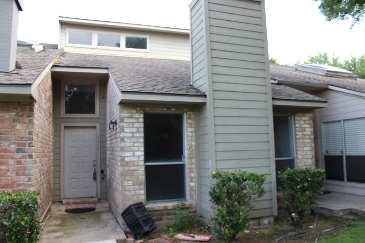 Real estate property located at 9340 Westwood Village #70, Harris, Westwood Village Sec 05, Houston, TX, US