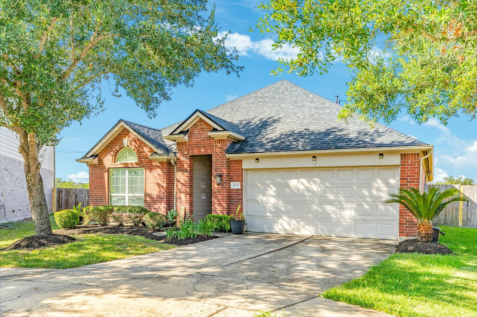 Real estate property located at 2415 Bedford Oak, Fort Bend, Winfield Lakes Sec 6, Fresno, TX, US