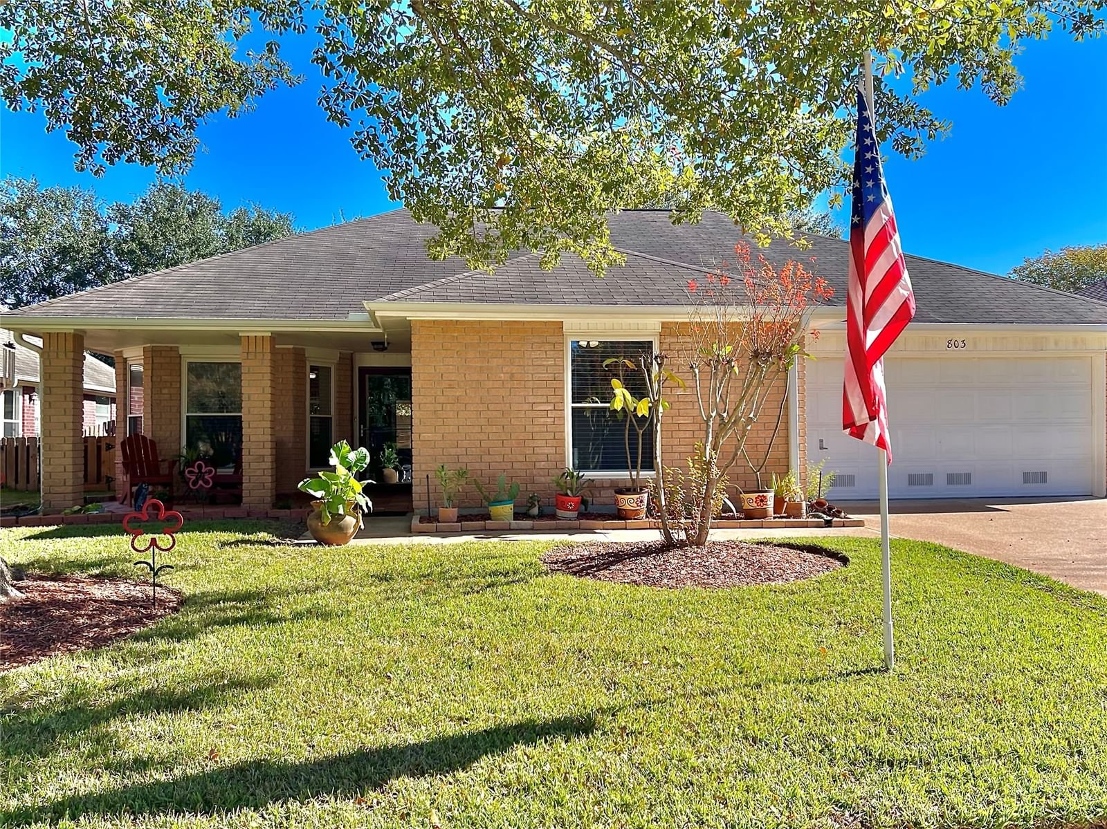 Real estate property located at 803 Maple Branch, Brazoria, Countryplace Sec 1, Pearland, TX, US