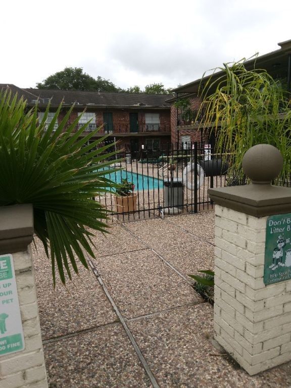 Real estate property located at 11540 Chimney Rock #212, Harris, Westbury Square T/H Condo, Houston, TX, US