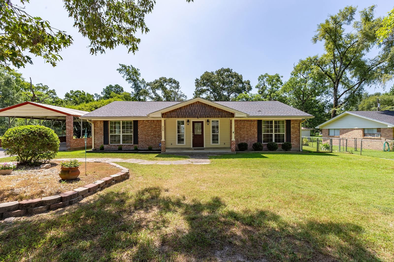 Real estate property located at 229 Sugar Lane, Angelina, Smith & Byrd, Lufkin, TX, US