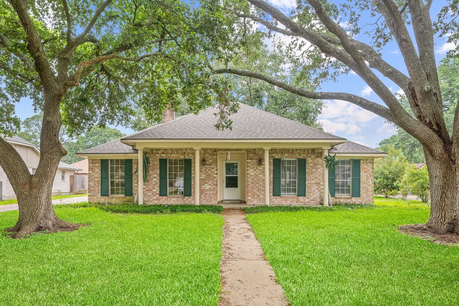 Real estate property located at 3310 Springhill, Fort Bend, Quail Valley North Sec, Missouri City, TX, US