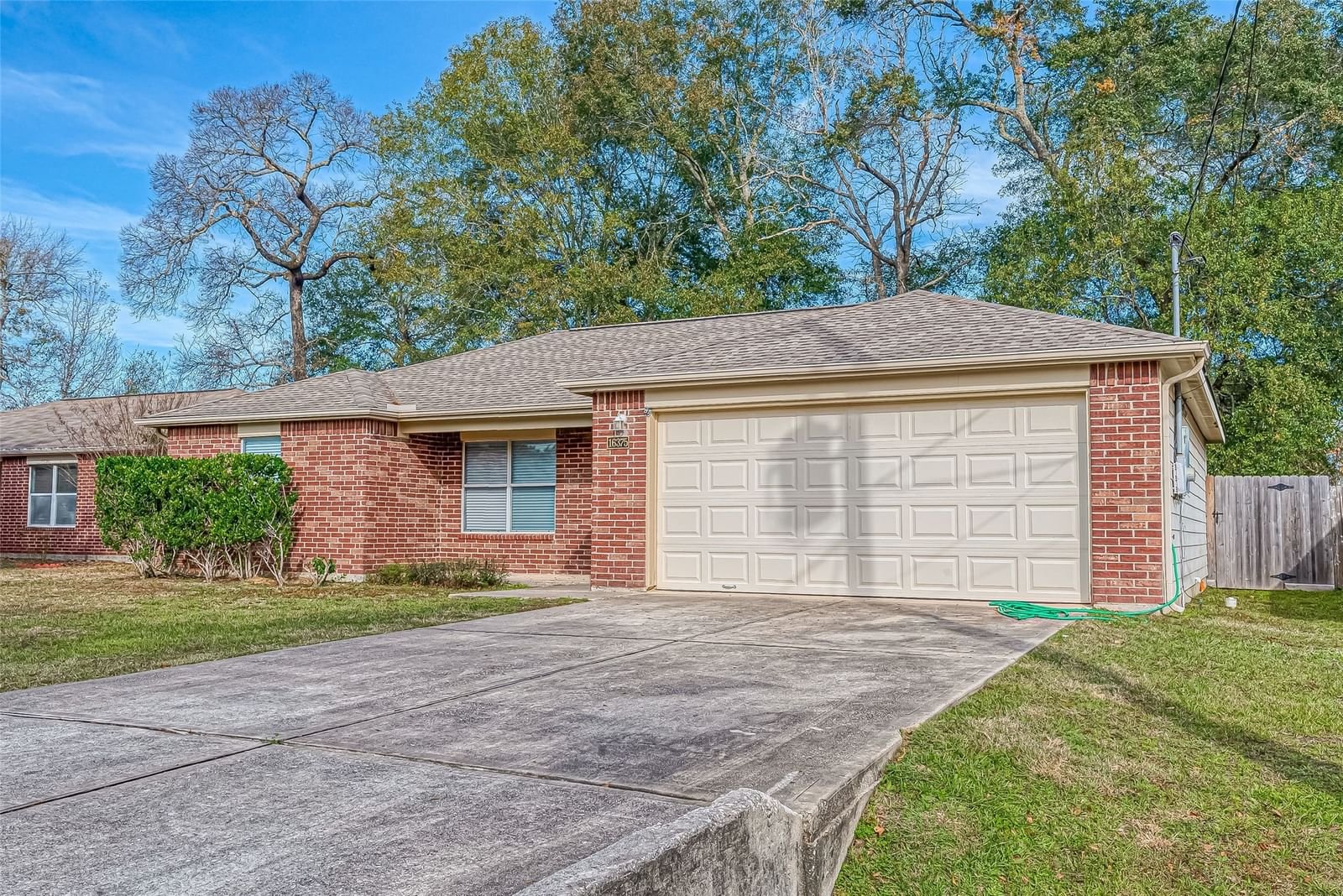 Real estate property located at 16375 Long Valley, Montgomery, Summerset Estates 01, Conroe, TX, US