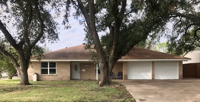 Real estate property located at 1004 Country Club, Fort Bend, Country Club Estates Sec 1, Richmond, TX, US