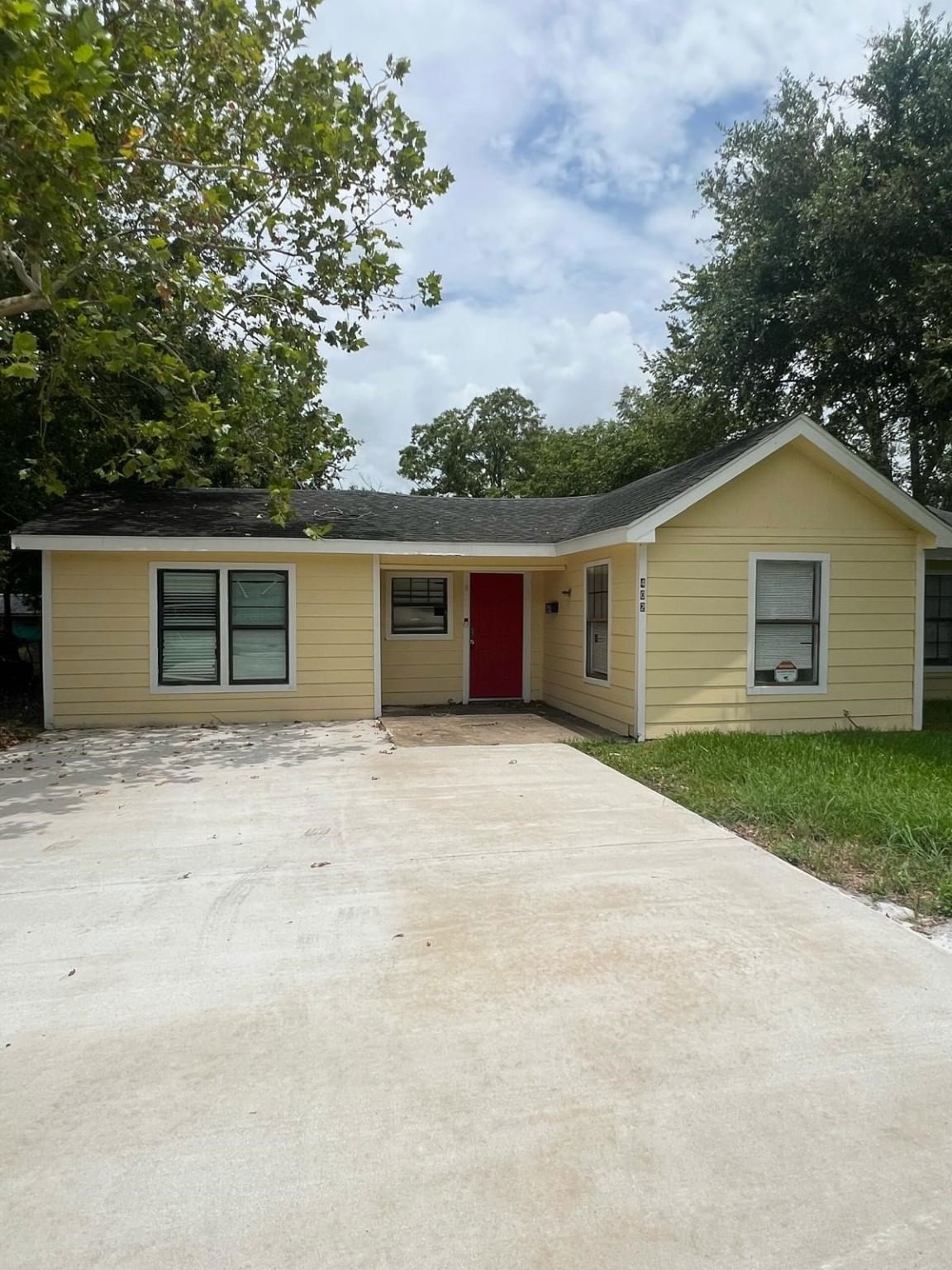 Real estate property located at 402 Honeysuckle, Galveston, Intercity Place, La Marque, TX, US
