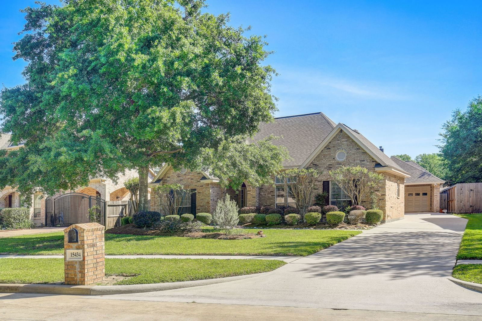 Real estate property located at 15434 Chichester, Harris, Jersey Village, Jersey Village, TX, US