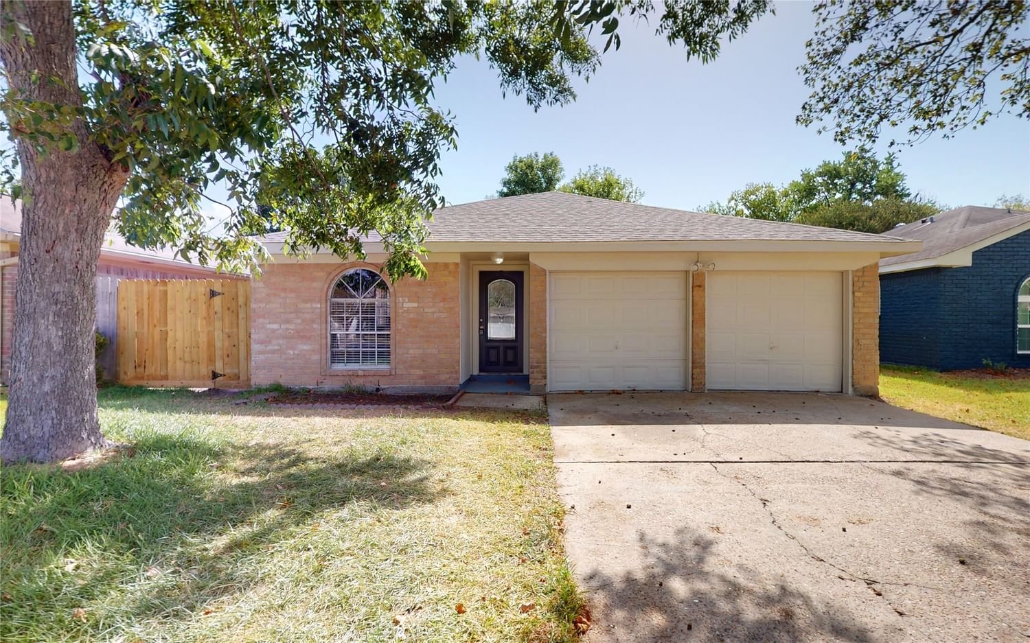 Real estate property located at 611 6th, Harris, La Porte, TX, US