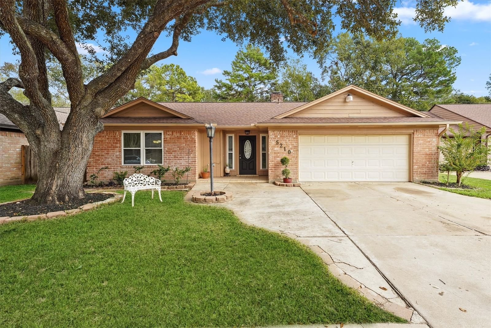 Real estate property located at 5210 Pine Cliff, Harris, Bear Creek Village Sec 12, Houston, TX, US