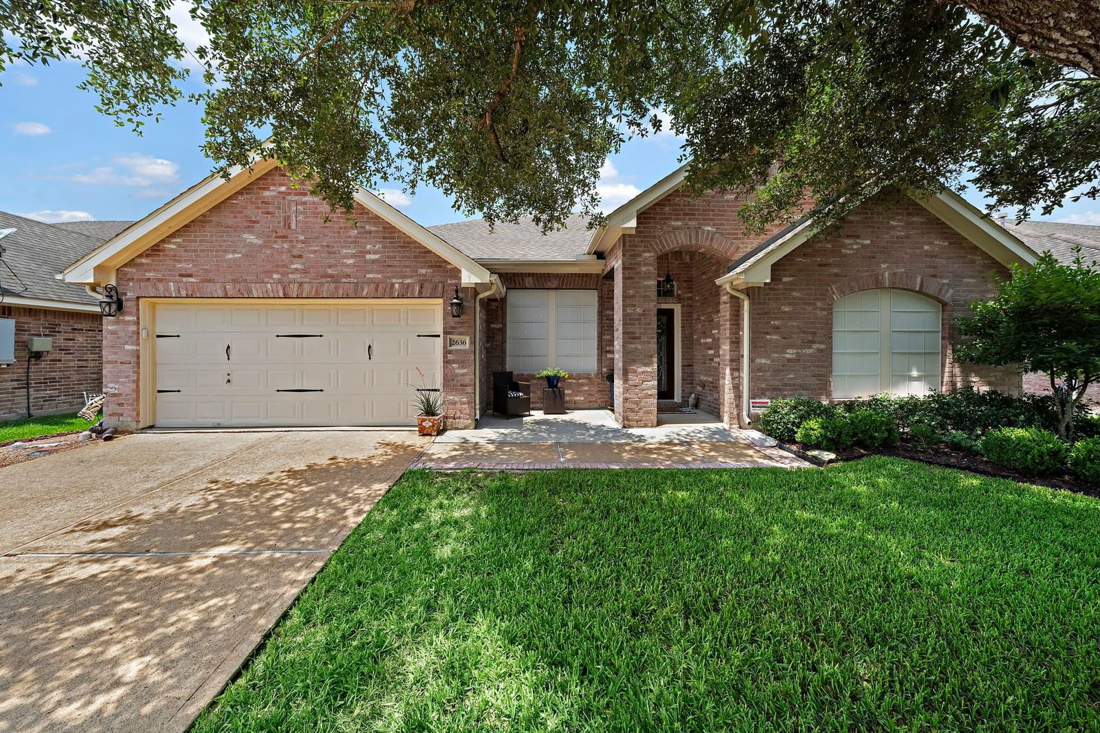 Real estate property located at 2636 Chinaberry Park, Galveston, Magnolia Creek Sec 9 2007, League City, TX, US