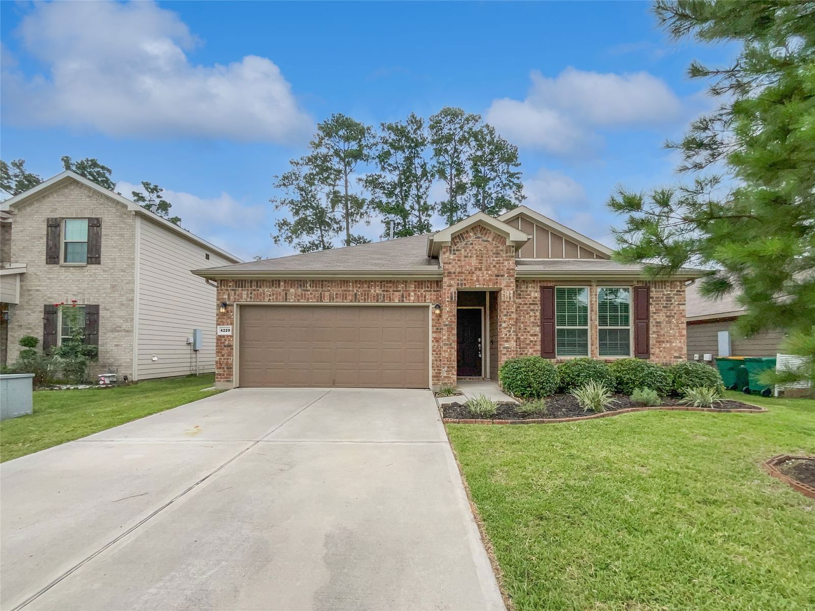 Real estate property located at 4229 Amber Ruse, Montgomery, The Woods Of Conroe 03, Conroe, TX, US