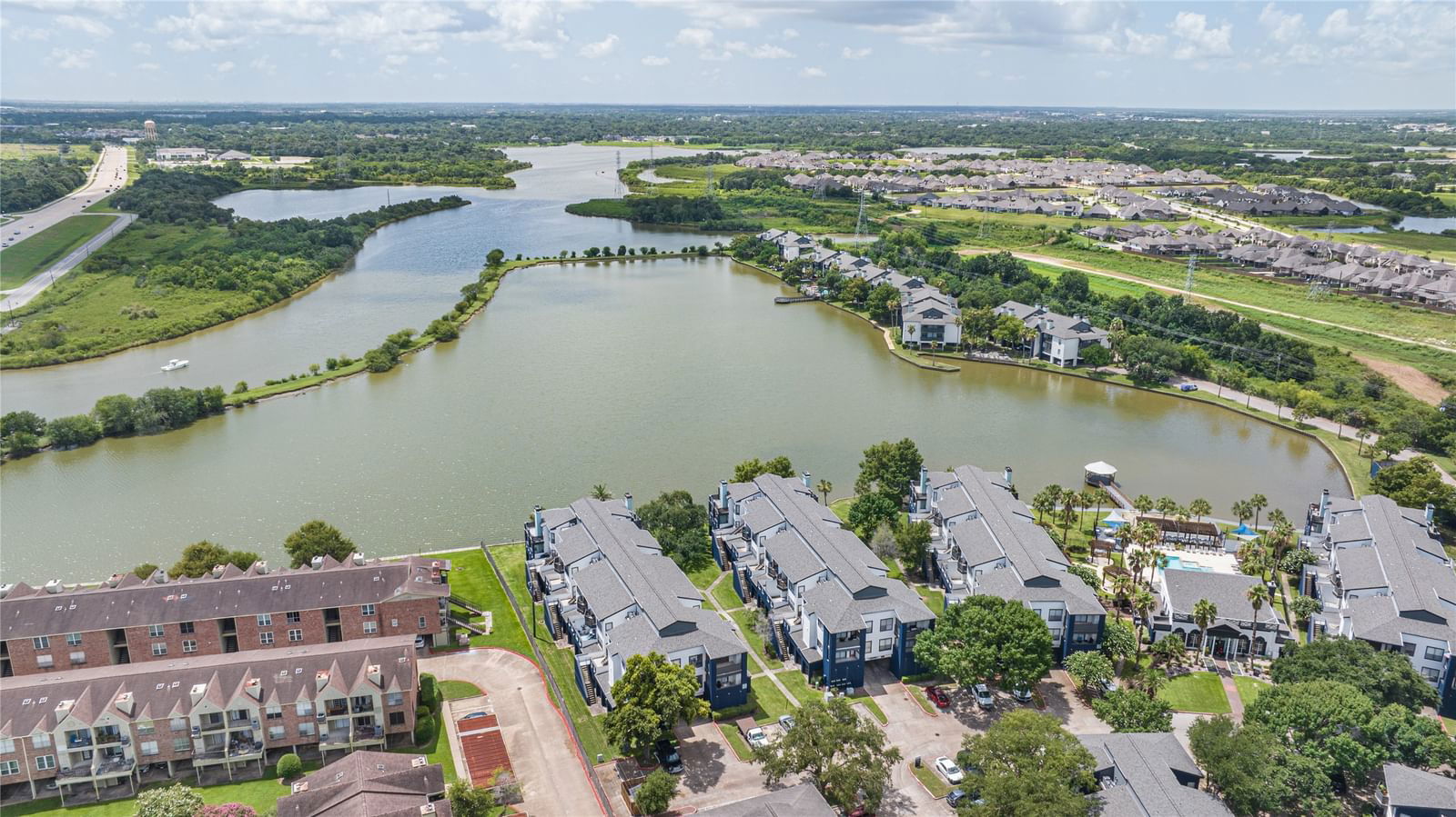 Real estate property located at 18800 Egret Bay #1605, Harris, Tranquility Lake Condo, Webster, TX, US