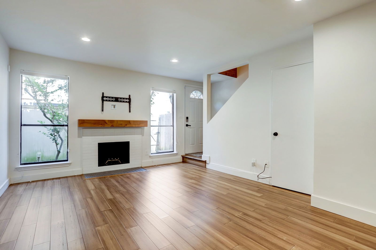 Real estate property located at 1601 Shepherd #58, Harris, Houston, TX, US