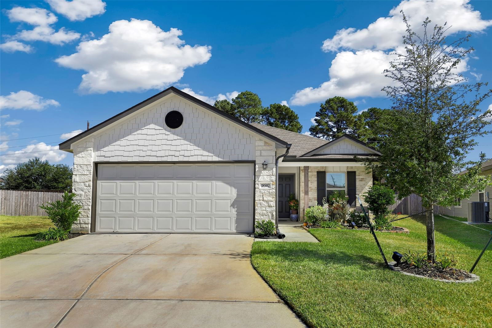 Real estate property located at 18502 Scarlet Meadow, Harris, Rose Mdw Farms, Tomball, TX, US