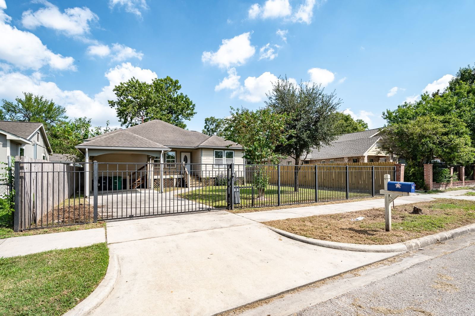 Real estate property located at 9750 La Vista, Harris, Spring Branch Acres, Houston, TX, US