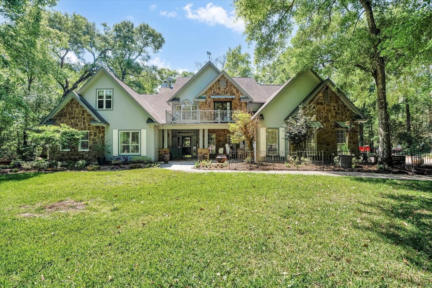 Real estate property located at 10933 Lake Forest, Montgomery, Red Oak Ranch 01, Conroe, TX, US