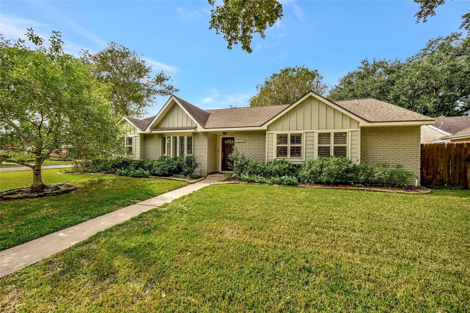 Real estate property located at 16026 Diana, Harris, Clear Lake City Sec 04, Houston, TX, US