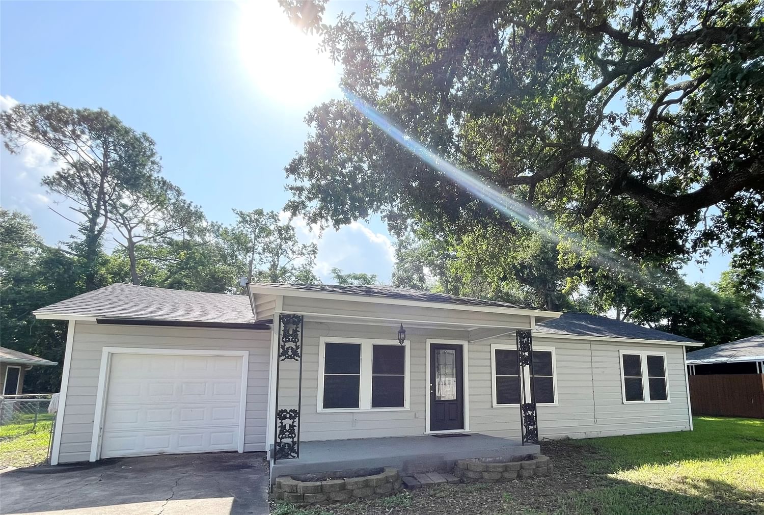 Real estate property located at 612 Willow, Brazoria, Griffin Angleton, Angleton, TX, US