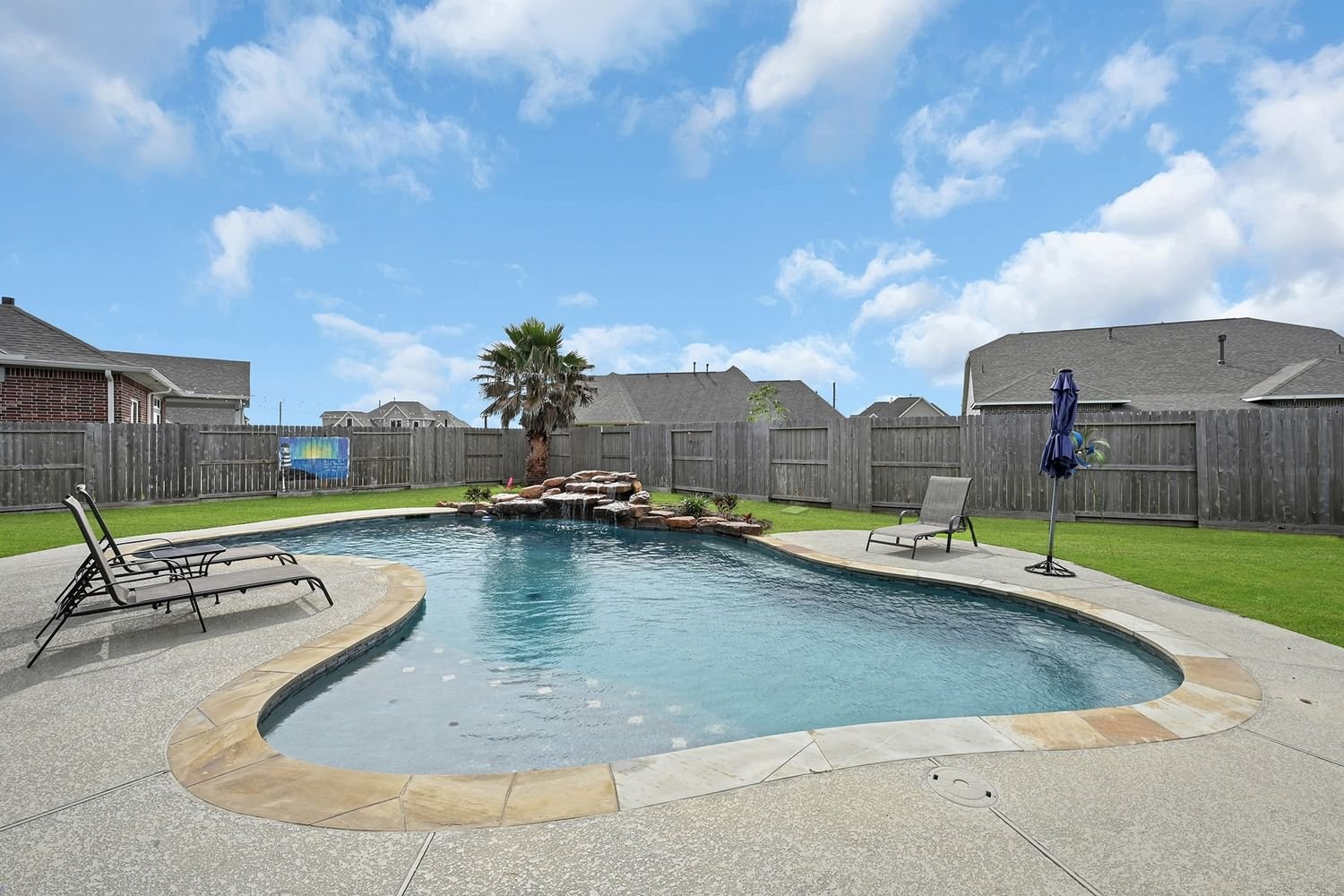 Real estate property located at 14402 Meadowlands, Chambers, Lakes/Champions Estates Ph 1 Sec, Mont Belvieu, TX, US