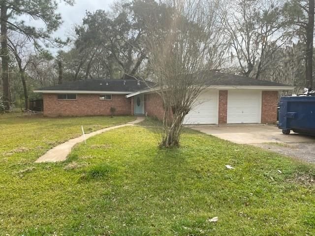 Real estate property located at 1102 Avenue C, Brazoria, Crestmont Sweeny, Sweeny, TX, US