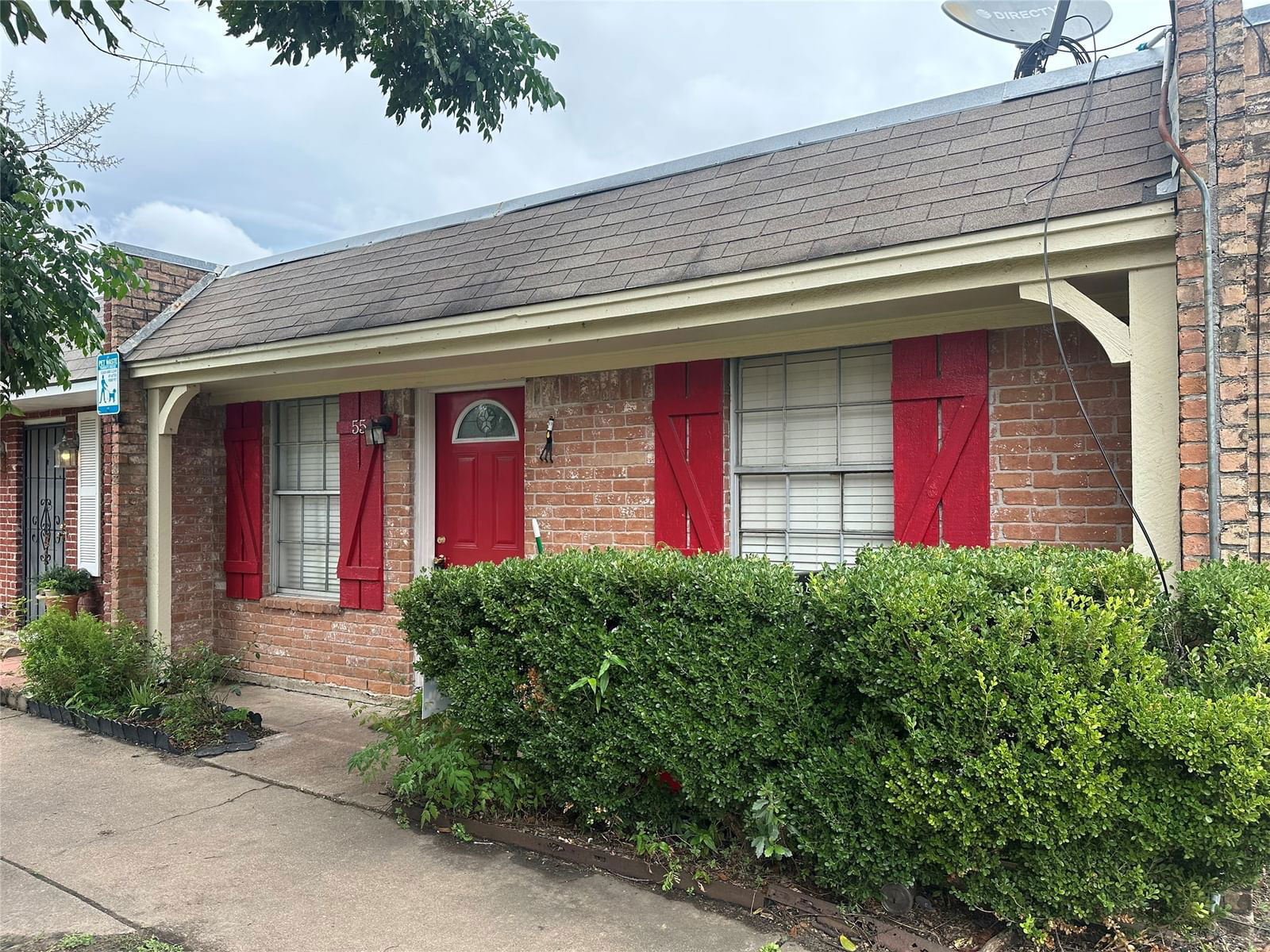 Real estate property located at 1405 Shadowdale #55, Harris, Shadowview Village T/H U/R, Houston, TX, US