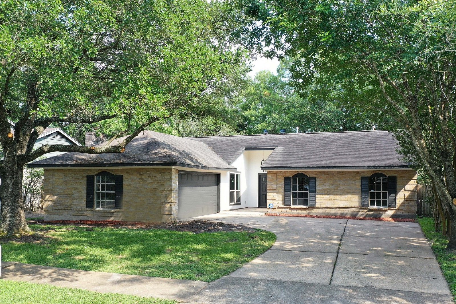 Real estate property located at 406 Pebbleshire, Harris, Houston, TX, US