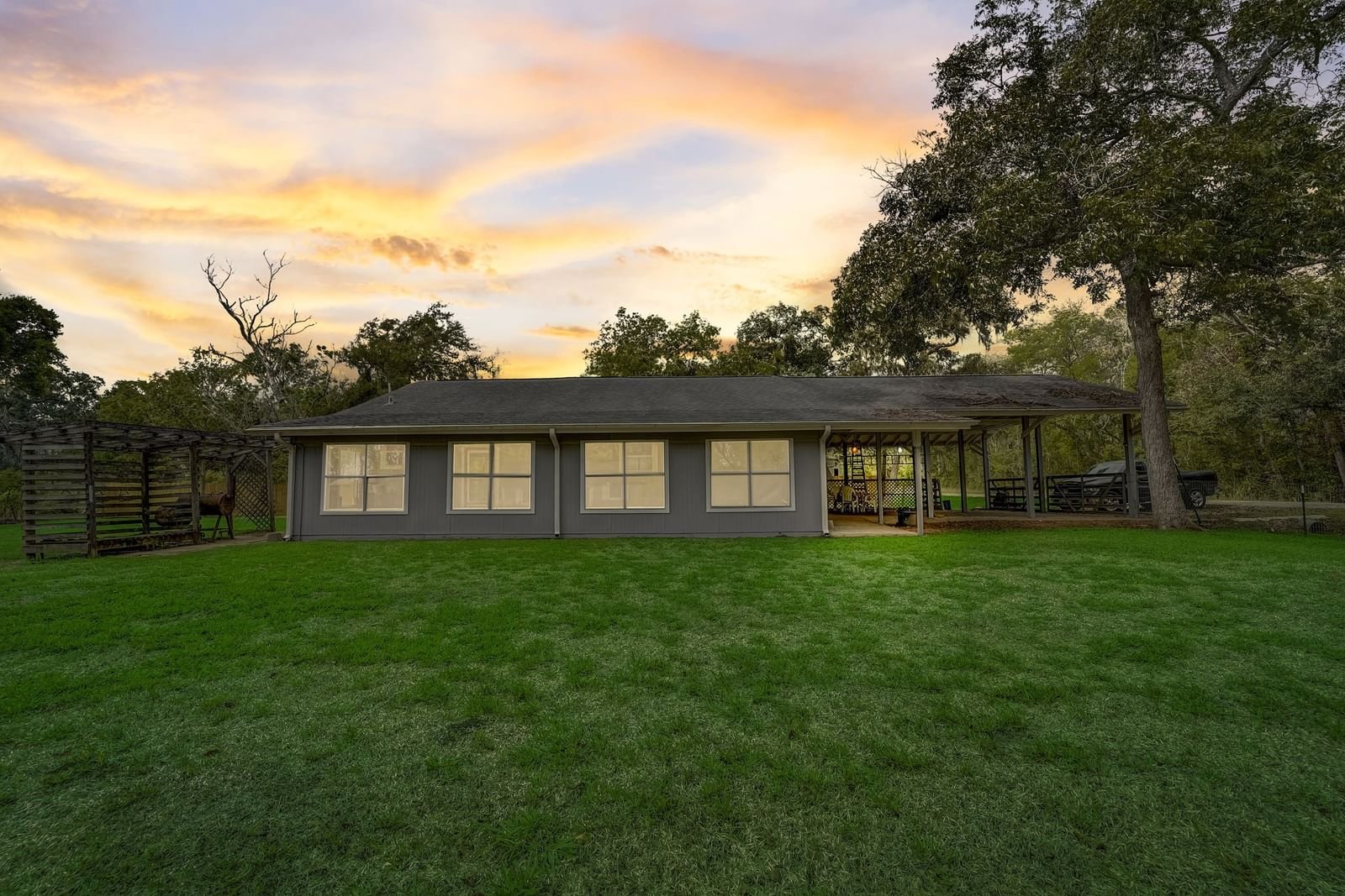 Real estate property located at 2923 County Road 510z, Brazoria, Holiday Shores, Brazoria, TX, US