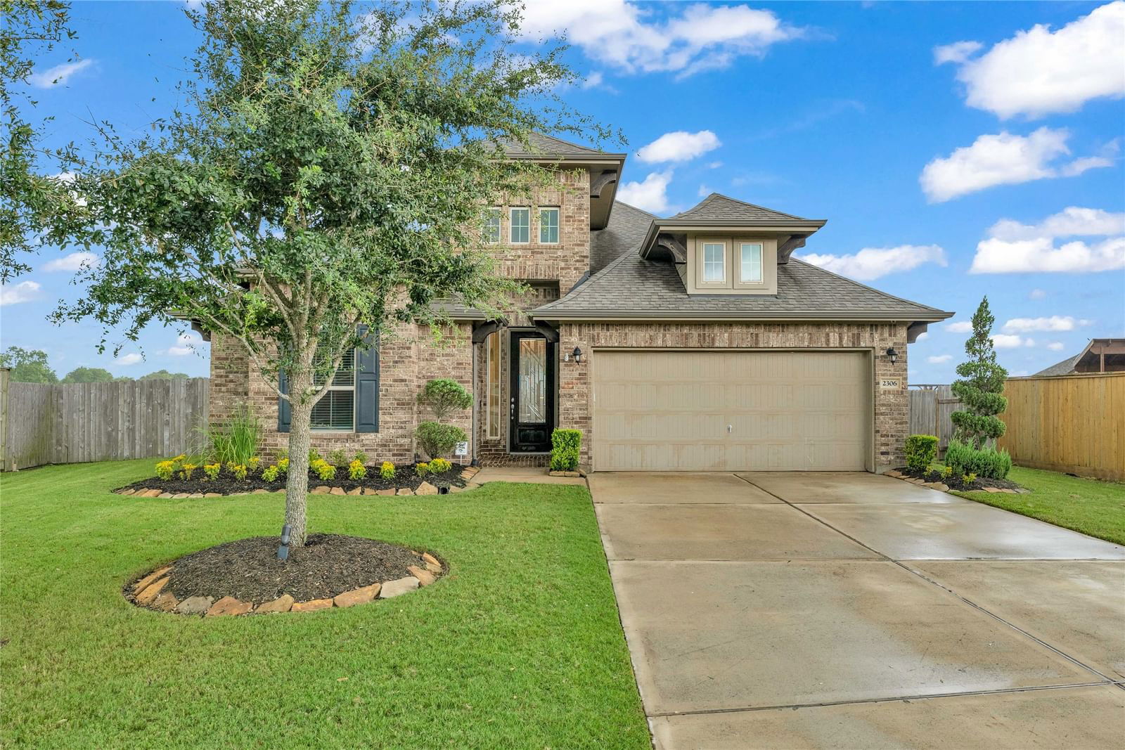 Real estate property located at 2306 Golden Bay, Fort Bend, Stonecreek Estates Sec 1 Amd 1, Rosenberg, TX, US