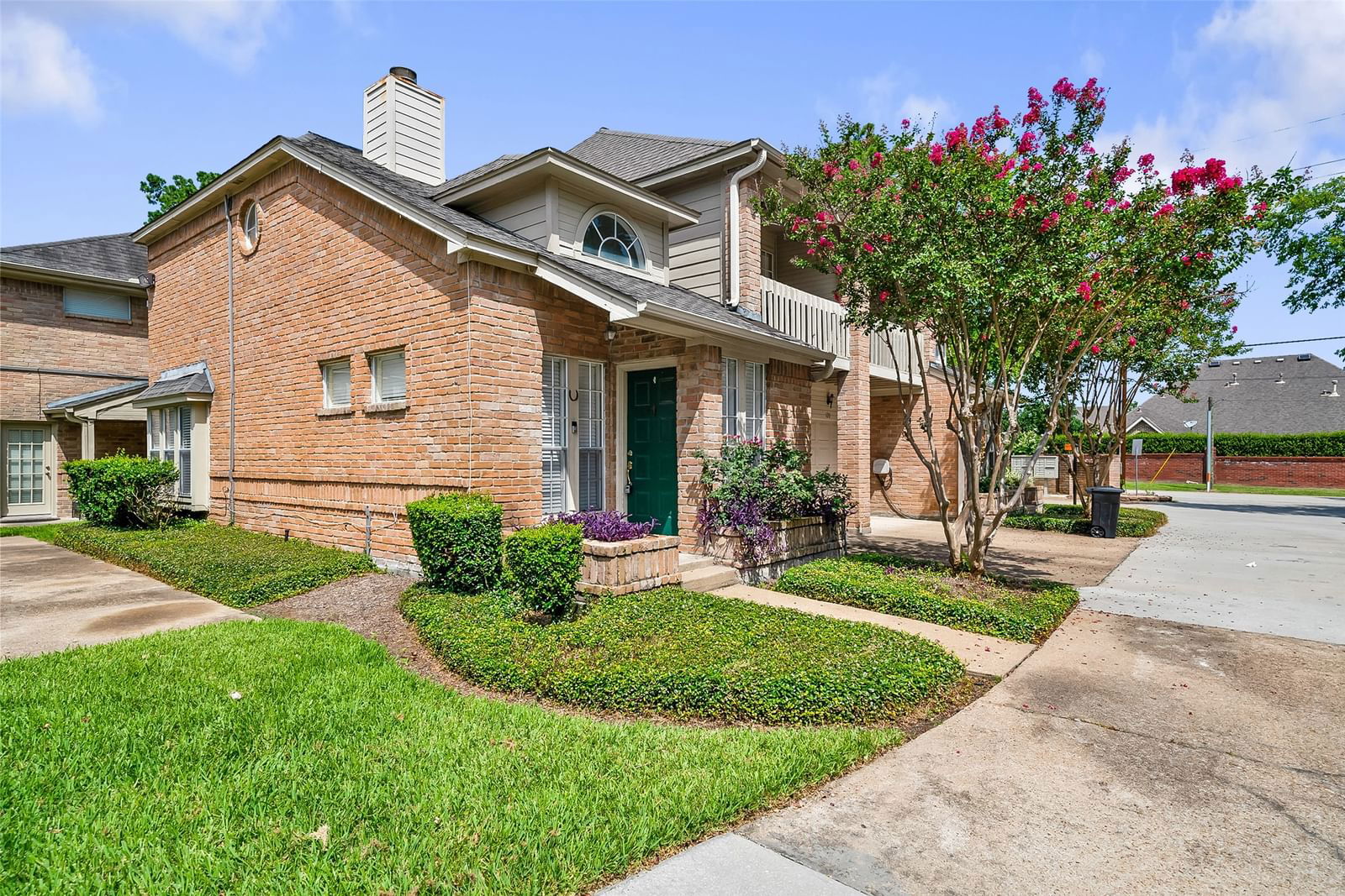 Real estate property located at 5515 Strack #121, Harris, Huntwick Forest Apts Bldg 7, Houston, TX, US