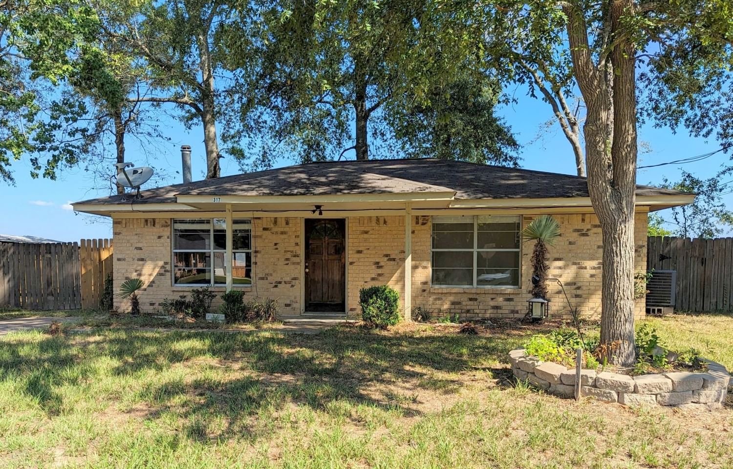 Real estate property located at 317 Doris, Liberty, Tanglewood, Cleveland, TX, US
