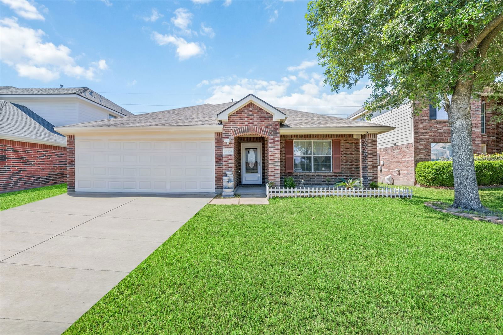 Real estate property located at 16703 Great Oaks Hollow, Fort Bend, Great Oaks Sec 1, Houston, TX, US