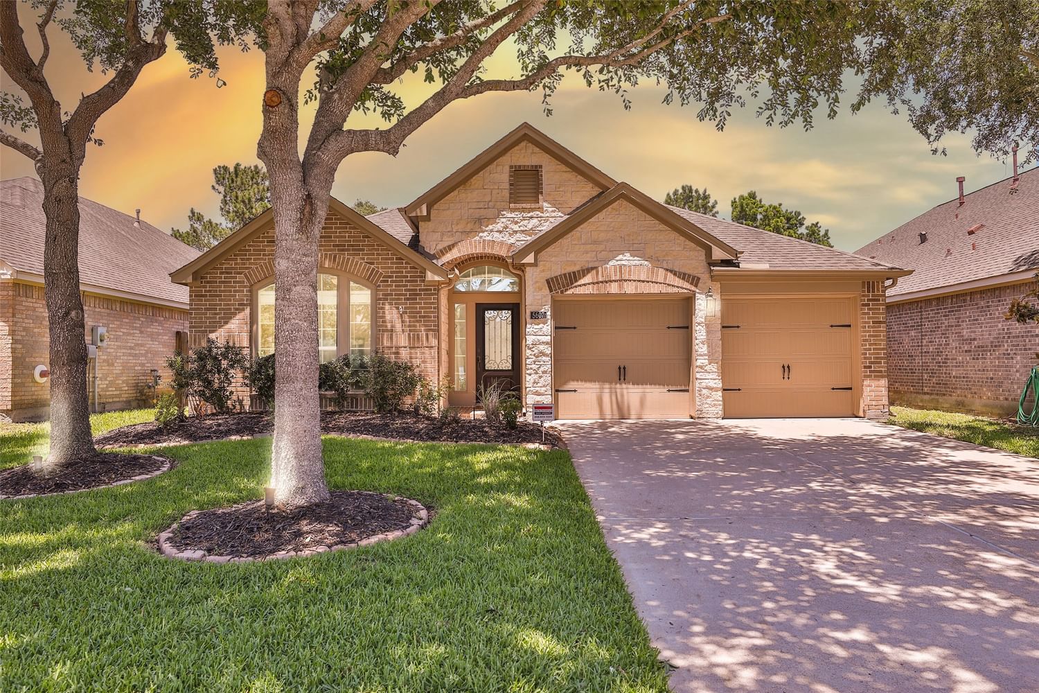 Real estate property located at 5607 Stoneridge, Fort Bend, The Oaks Of Rosenberg Sec 4, Rosenberg, TX, US