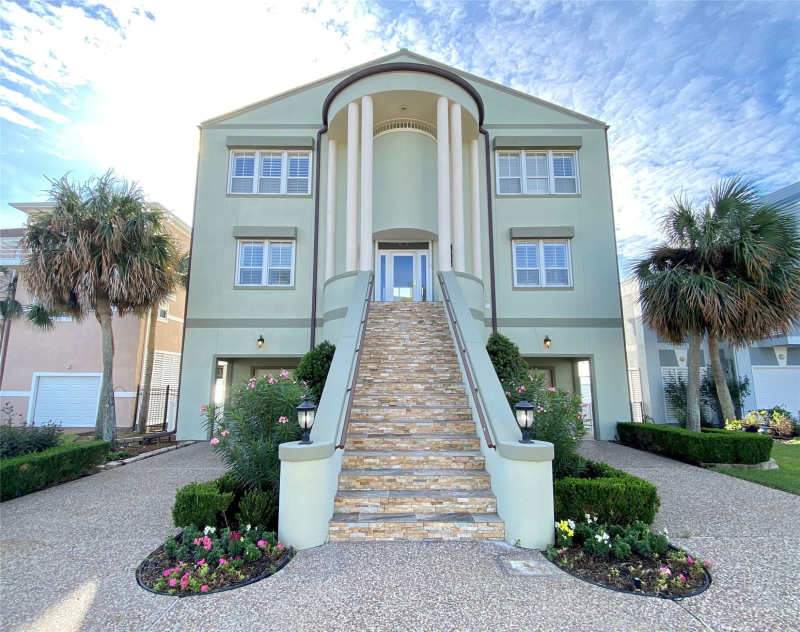 Real estate property located at 919 Long Reach, Galveston, Tiki Island 13, Tiki Island, TX, US