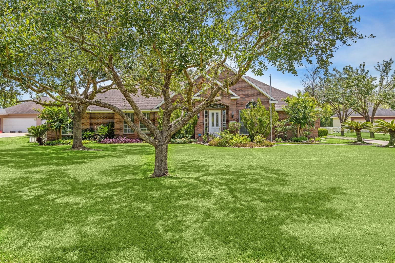 Real estate property located at 4017 Ravenwood, Brazoria, Ravenwood Estates Sec 1, Pearland, TX, US