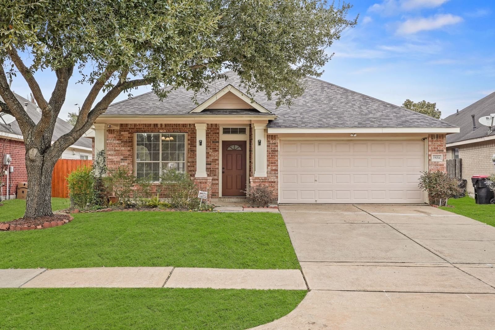 Real estate property located at 19014 Spring Meadows, Fort Bend, Grand Mission, Richmond, TX, US