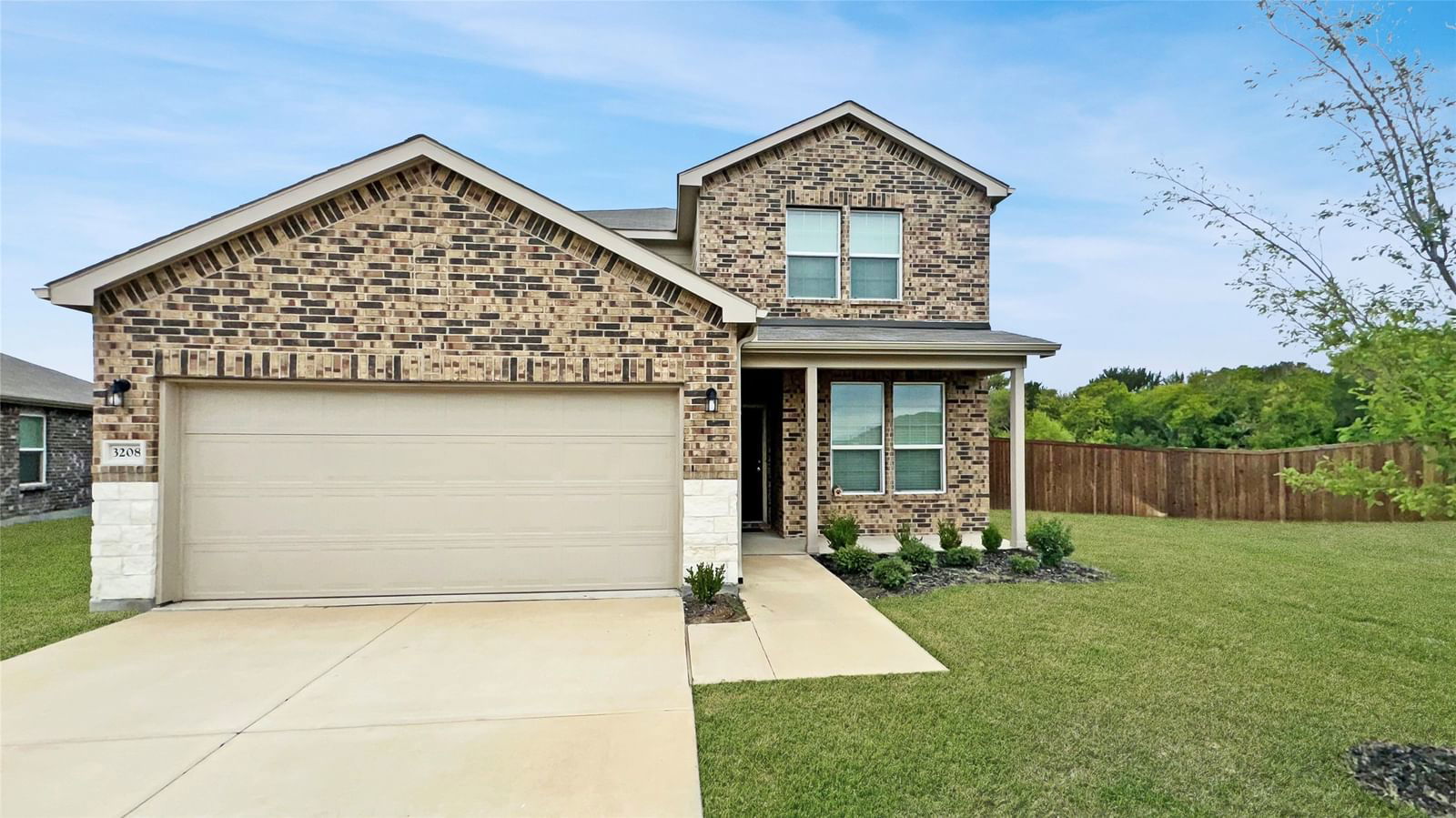 Real estate property located at 3208 Webb, Denton, Winn Rdg Ph 3a, Aubrey, TX, US