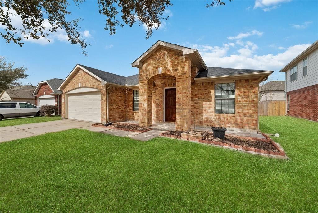 Real estate property located at 14814 Waverton, Fort Bend, Kingsbridge Place Sec 2, Sugar Land, TX, US