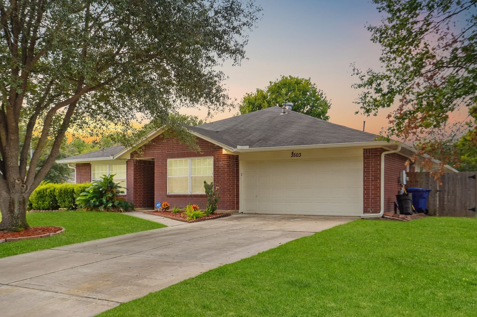 Real estate property located at 3503 Colmar, Harris, Rolling Green, Houston, TX, US